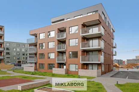 Hringhamar 33 (305), Hafnarfjörður