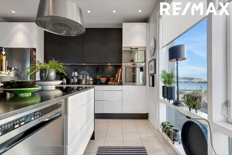 Norðurbakki 13A, Hafnarfjörður