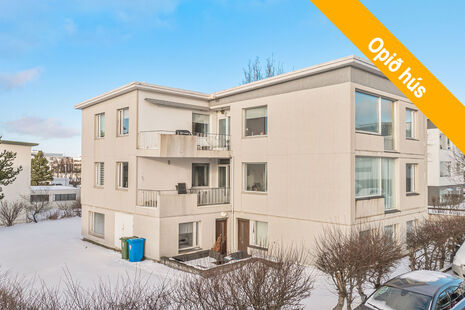 Safamýri 45, Reykjavík