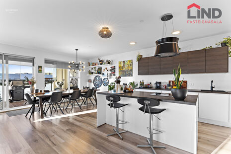 Grænalaut 10, Reykjanesbær